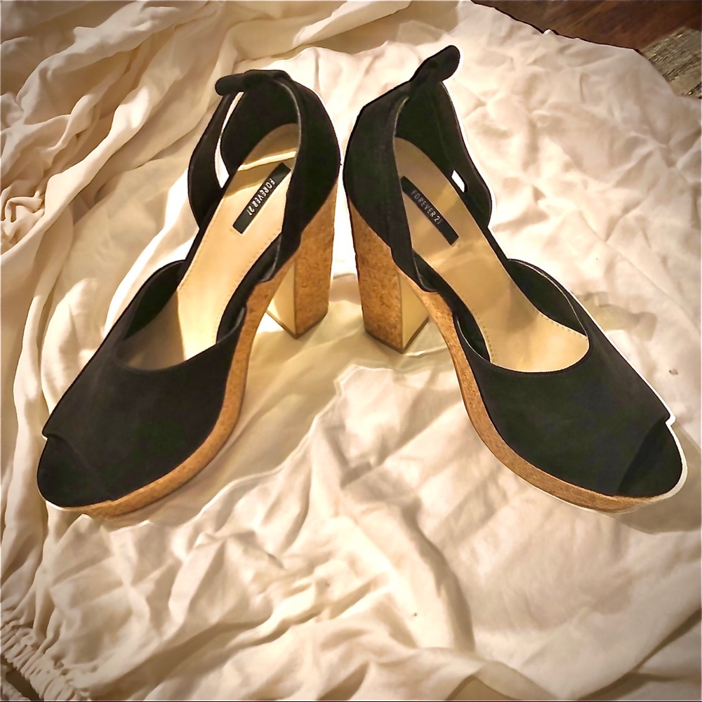Cork platform and chunky heels - Picture 3 of 7